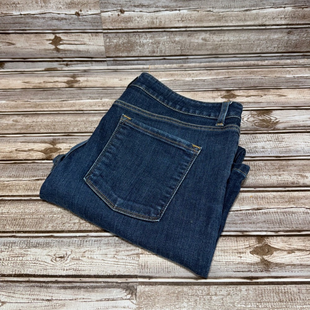 L L Bean Classic Fit Women Jeans Dark Wash Size 16‎ Regular Straight Leg
